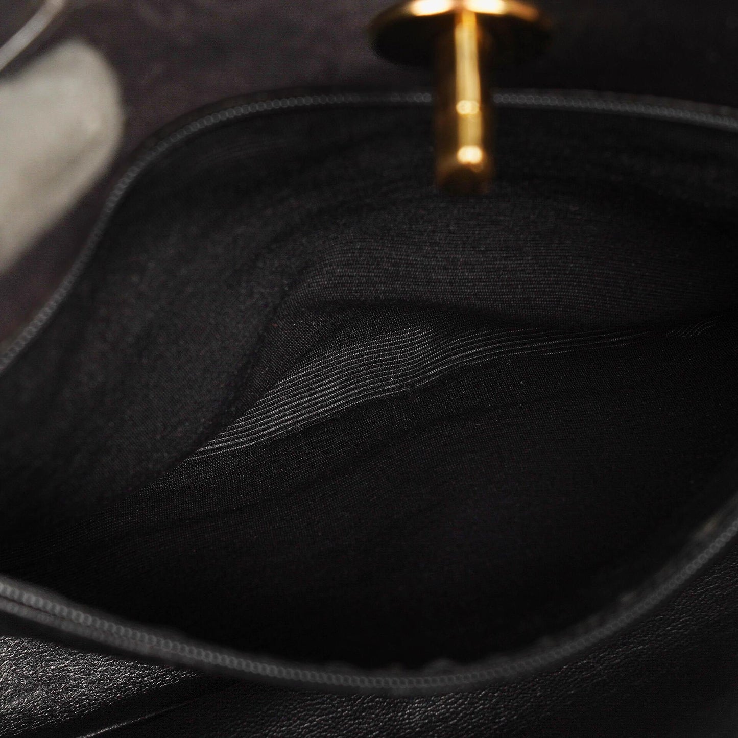 Chanel XL CC Logo Tote Tasche aus schwarzem gestepptem Leder