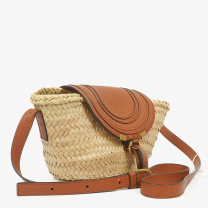 Chloé kleine Marcie Korbtasche aus braunem geflochtenem Raffia und Leder