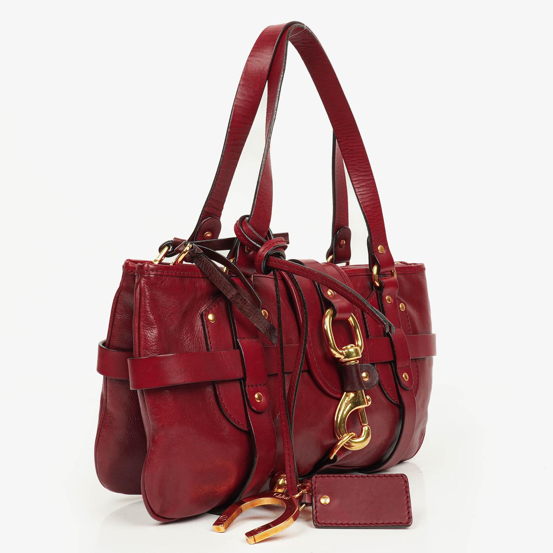 Chloé Kerala Schultertasche in Burgunder