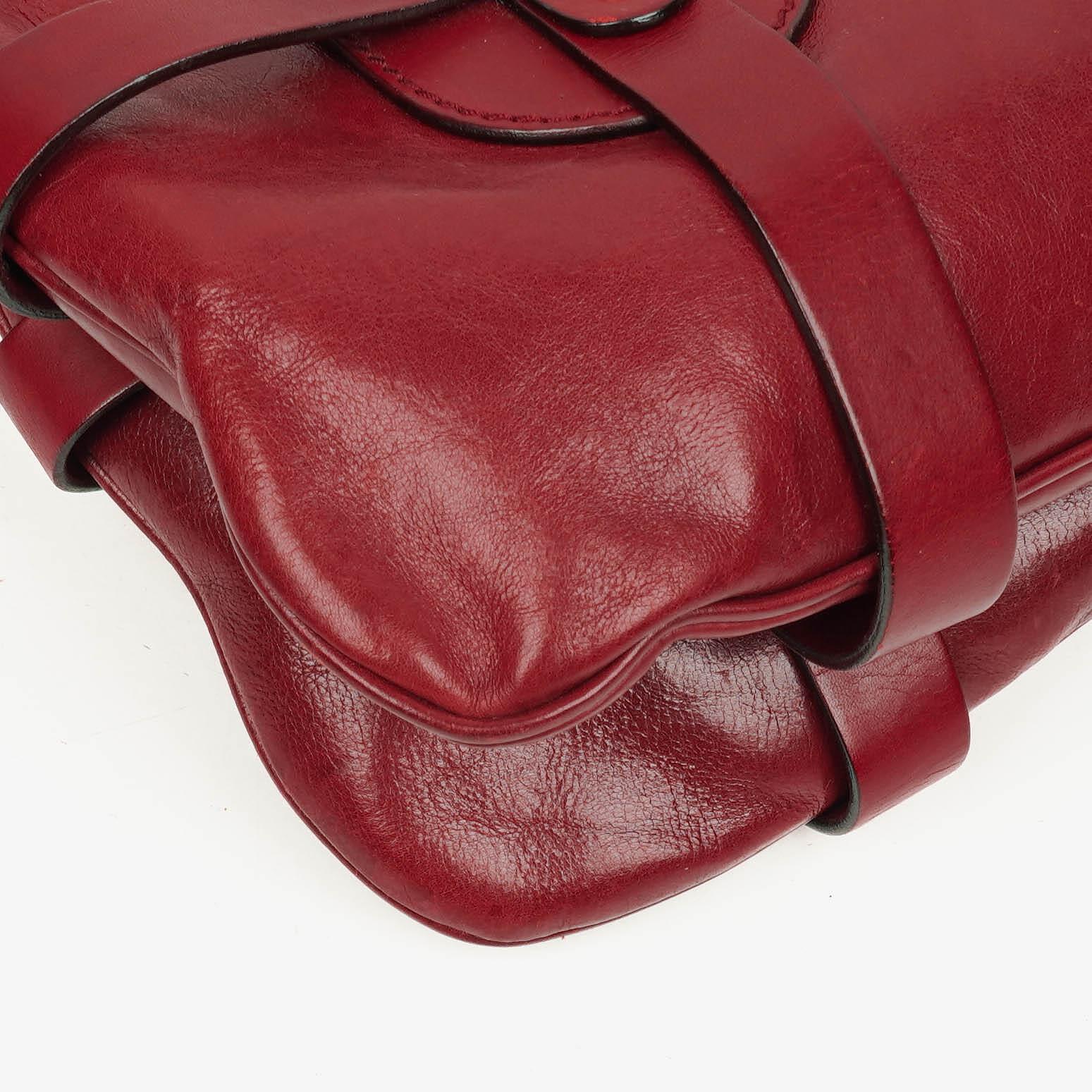 Chloé Kerala Schultertasche in Burgunder