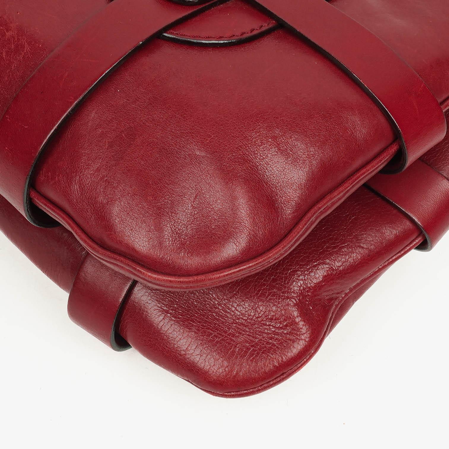 Chloé Kerala Schultertasche in Burgunder