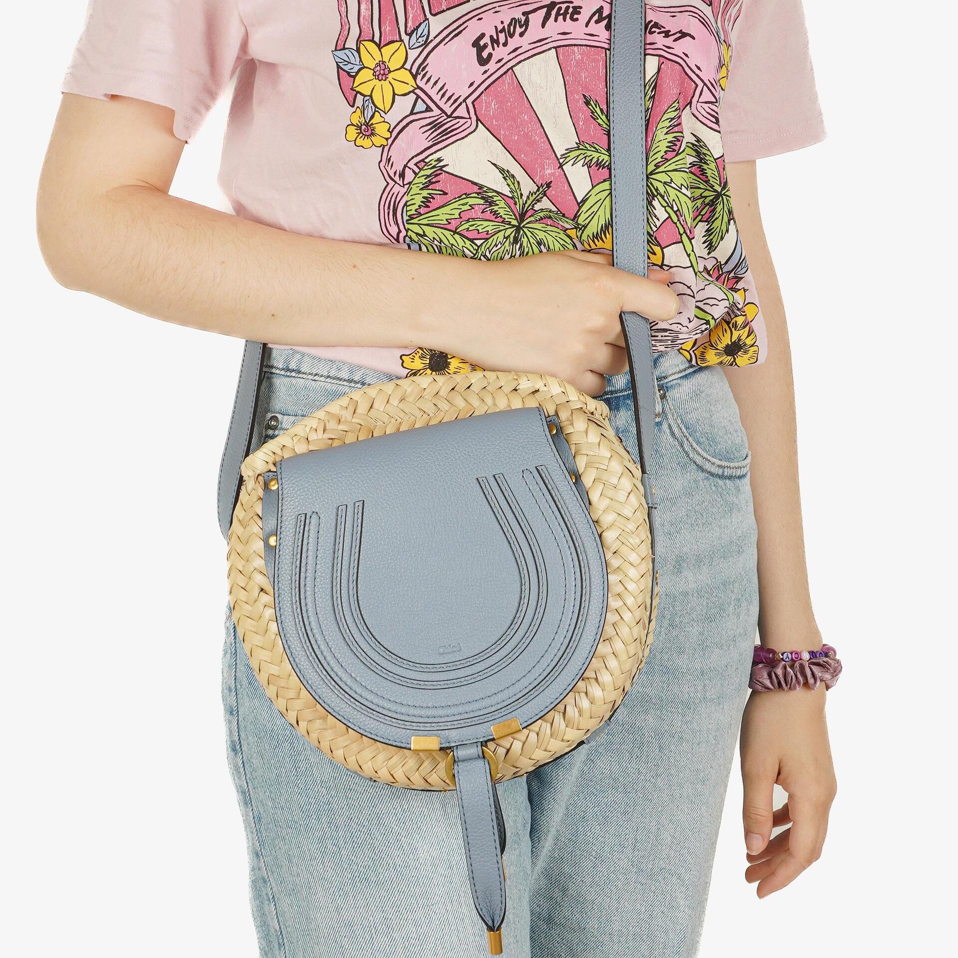 Chloé Marcie Basket Crossbody-Tasche aus Raffia und Leder