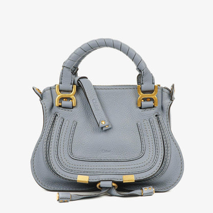Chloé Marcie Mini Tasche aus genarbtem Leder in Ash Blue