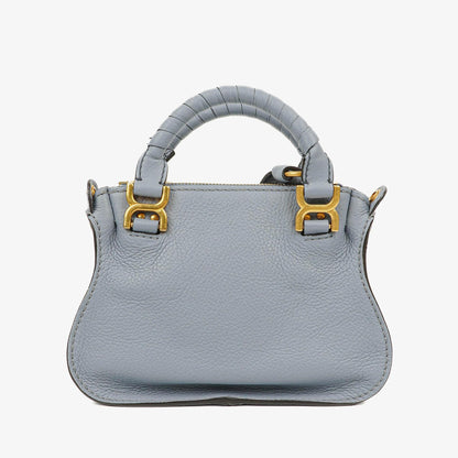 Chloé Marcie Mini Tasche aus genarbtem Leder in Ash Blue