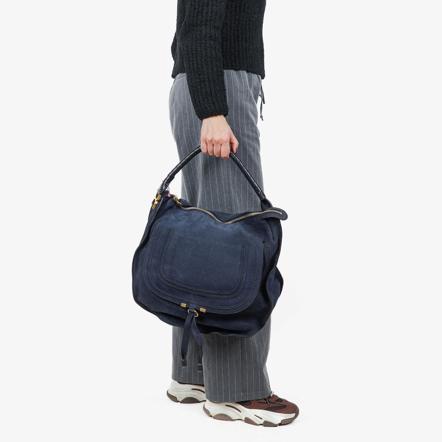 Chloe Marcie Schultertasche aus navyfarbenem Nubuk