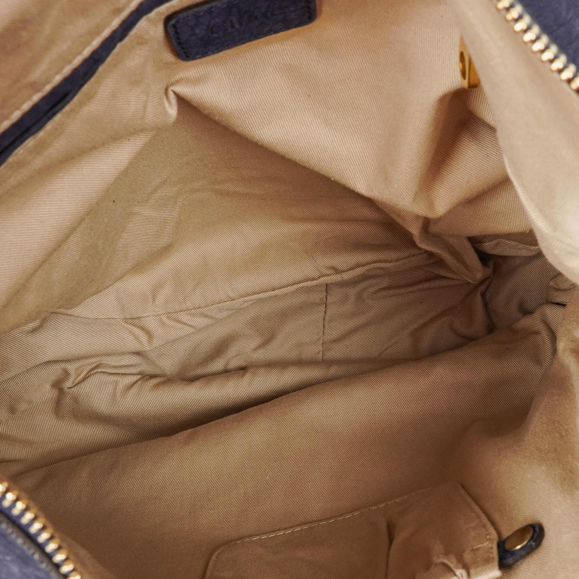 Chloe Marcie Schultertasche aus navyfarbenem Nubuk