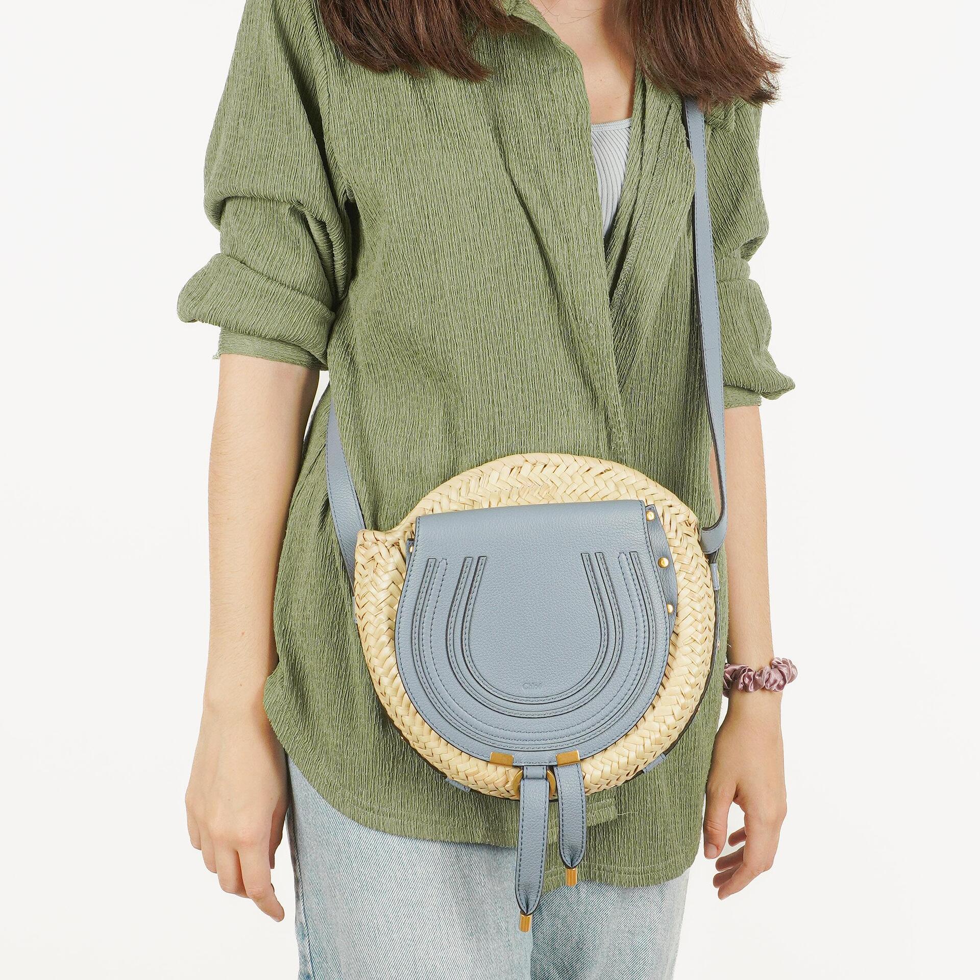 Chloé Marcie Korb-Crossbody-Tasche aus Raffia und Leder