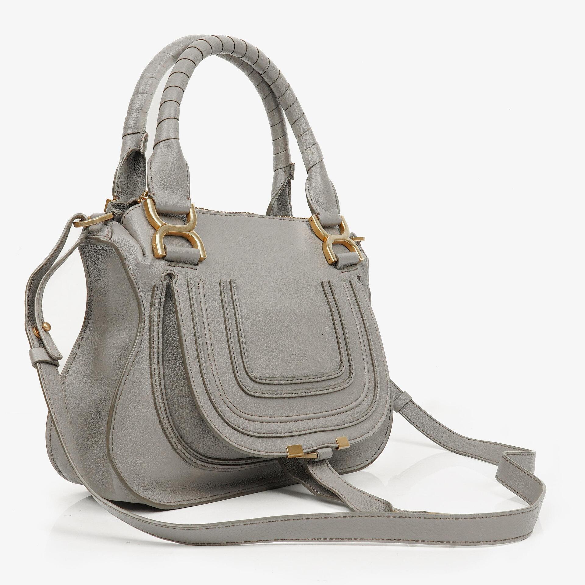 Chloe Marcie Small Tasche aus kaschmirgrauem genarbtem Leder
