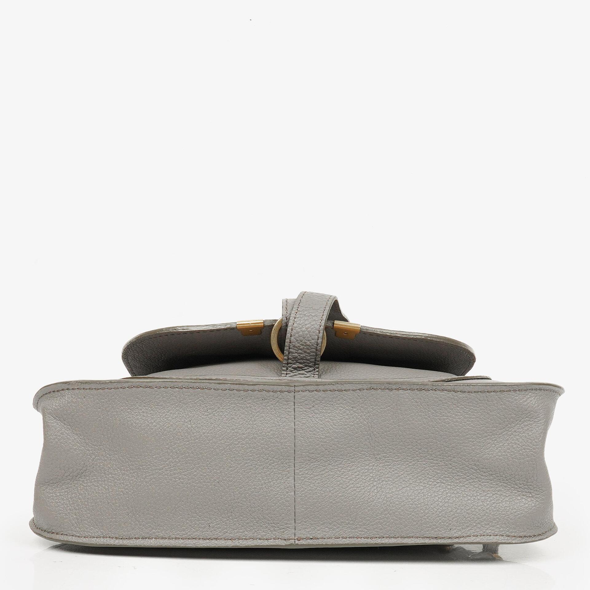 Chloe Marcie Small Tasche aus kaschmirgrauem genarbtem Leder