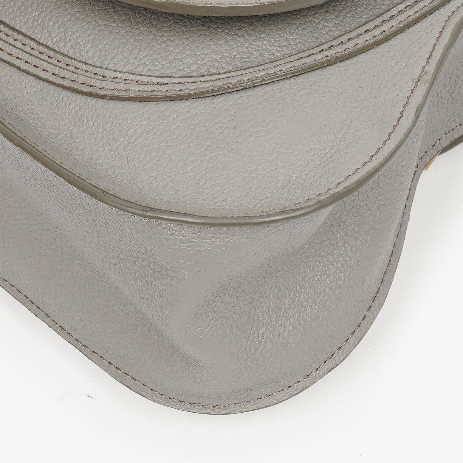 Chloe Marcie Small Tasche aus kaschmirgrauem genarbtem Leder