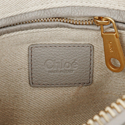 Chloe Marcie Small Tasche aus kaschmirgrauem genarbtem Leder
