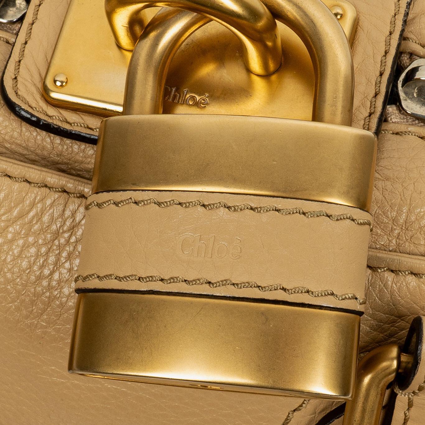 Chloe Paddington Kleine Satchel-Tasche aus beigem Kalbsleder