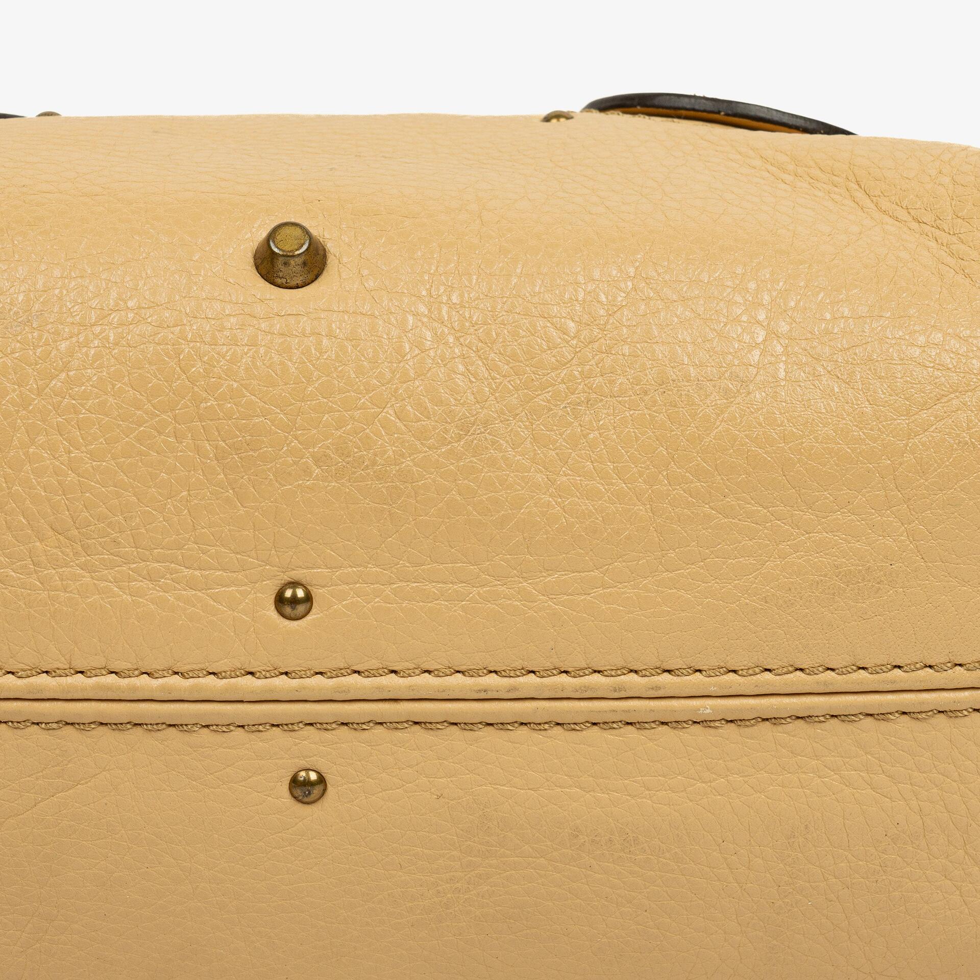 Chloe Paddington Kleine Satchel-Tasche aus beigem Kalbsleder