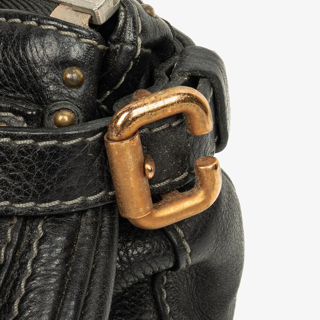 Chloe Paddington Kleine Satchel-Tasche aus schwarzem Kalbsleder