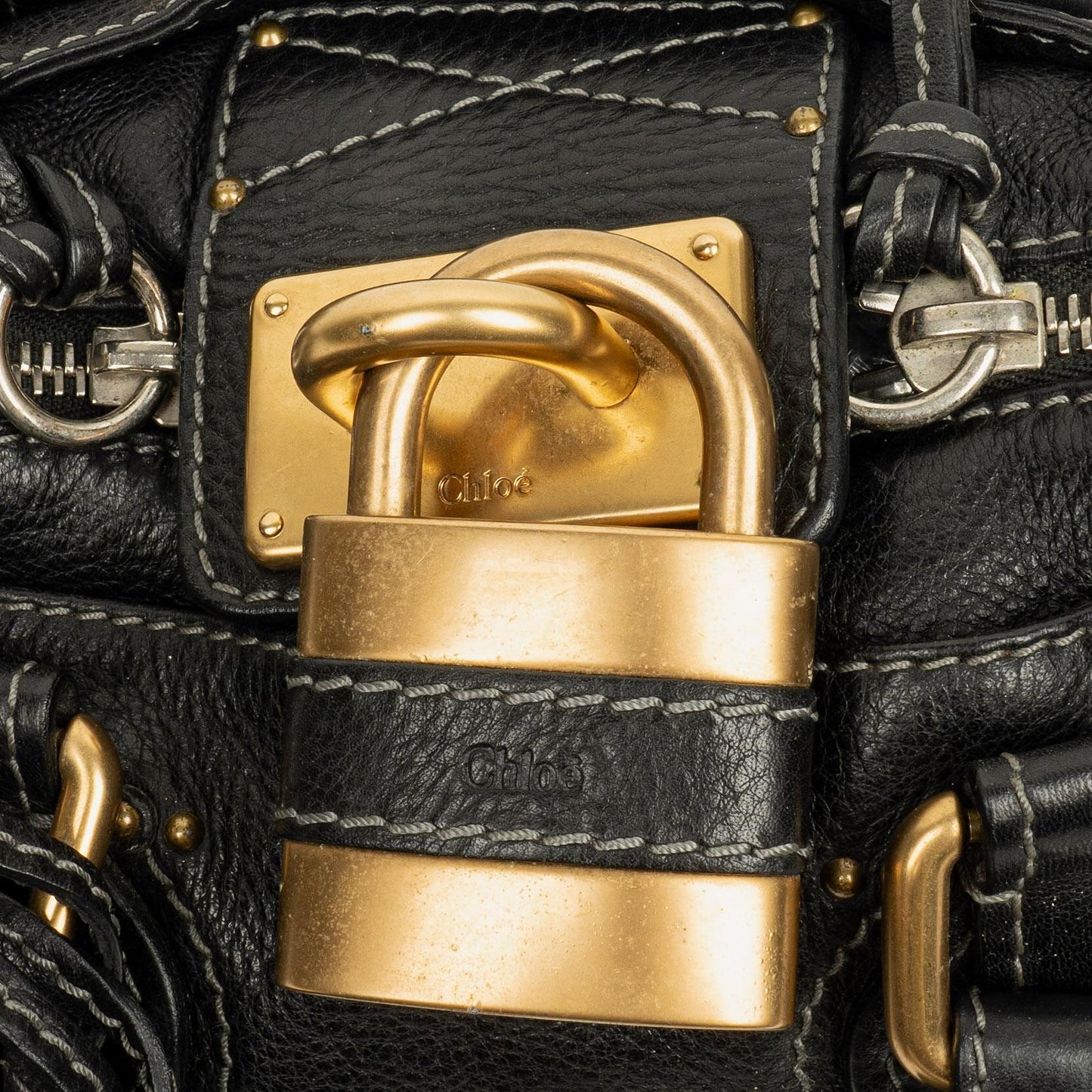 Chloe Paddington Kleine Satchel-Tasche aus schwarzem Kalbsleder