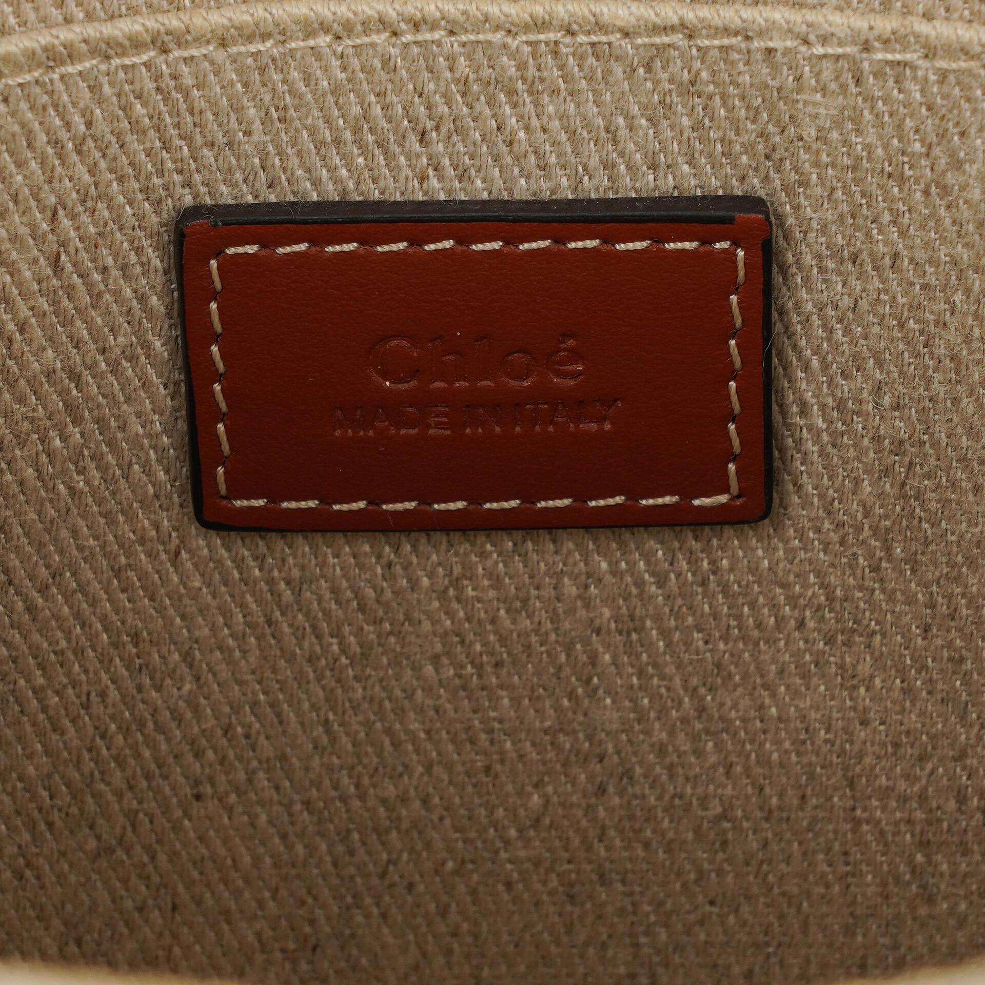Chloe Kleine Woody Tragetasche aus Leinen in Braun