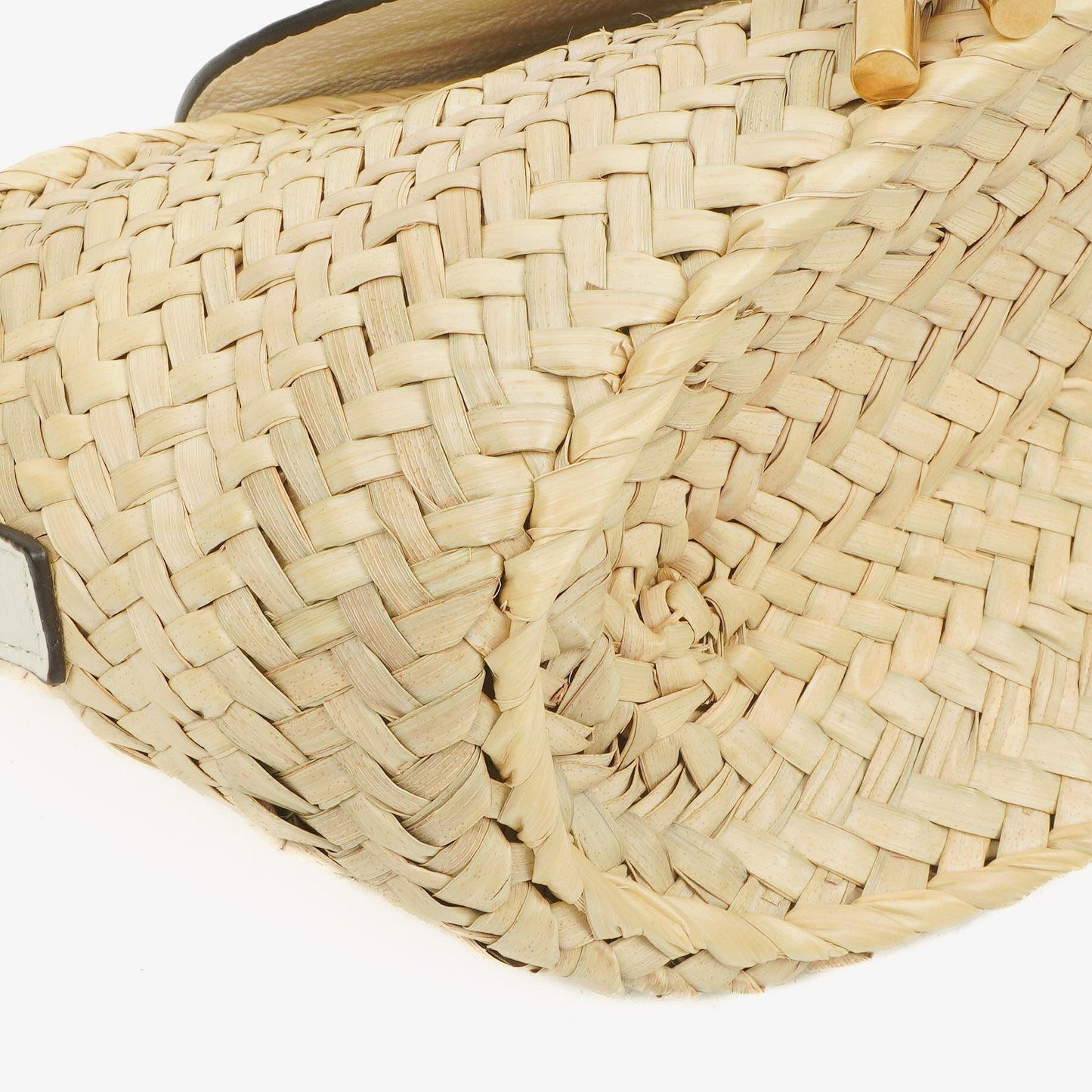 Chloe kleine Marcie Korbtasche aus geflochtenem Raffia und Leder in Weiß/Beige