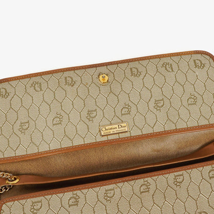 Christian Dior Ketten-Schultertasche mit Wabenmuster in Beige