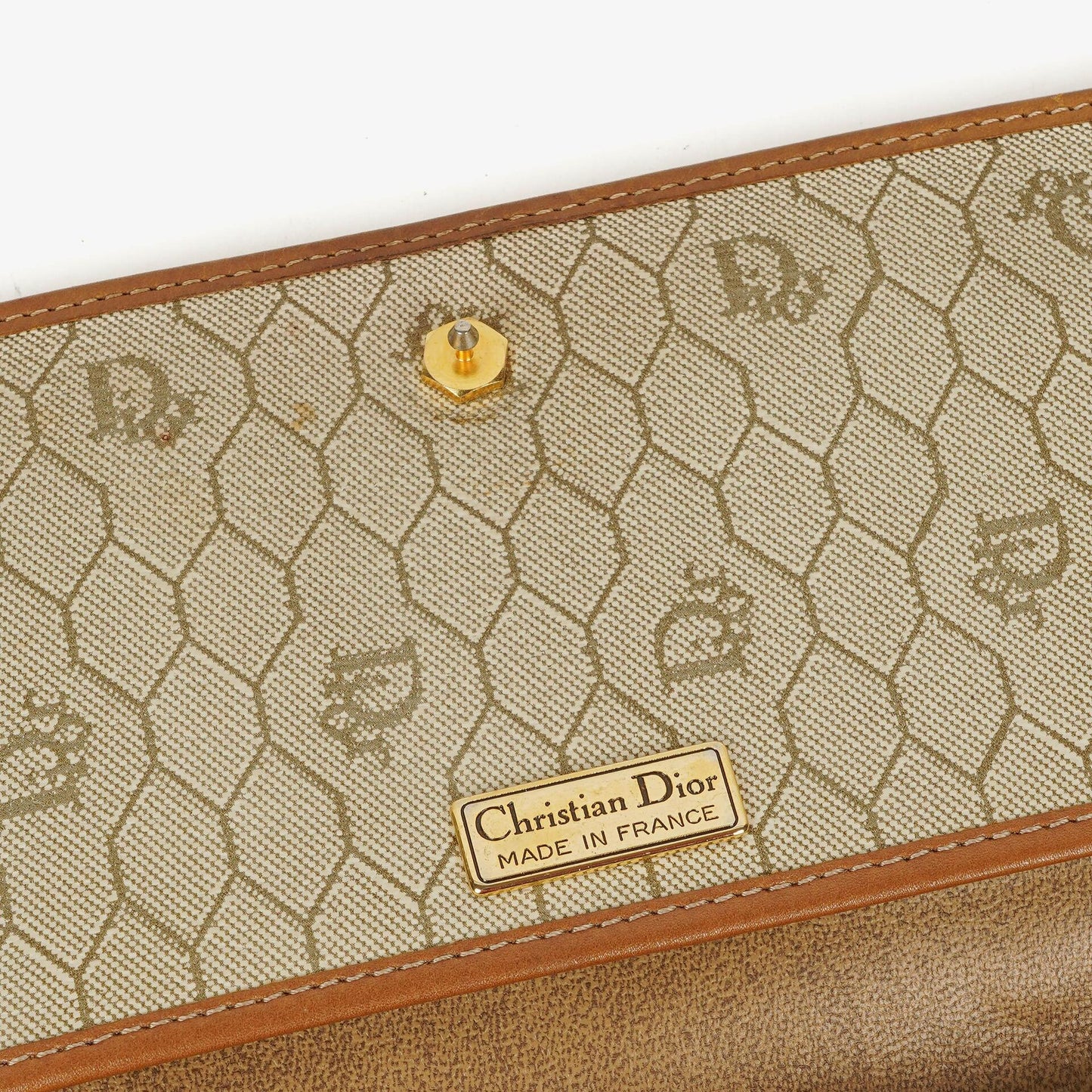 Christian Dior Ketten-Schultertasche mit Wabenmuster in Beige