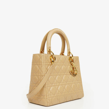Christian Dior Lady Dior Tasche aus beigem Cannage-Steppleder