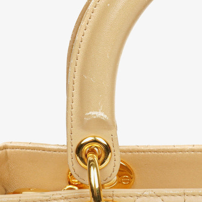 Christian Dior Lady Dior Tasche aus beigem Cannage-Steppleder