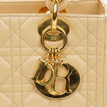 Christian Dior Lady Dior Tasche aus beigem Cannage-Steppleder