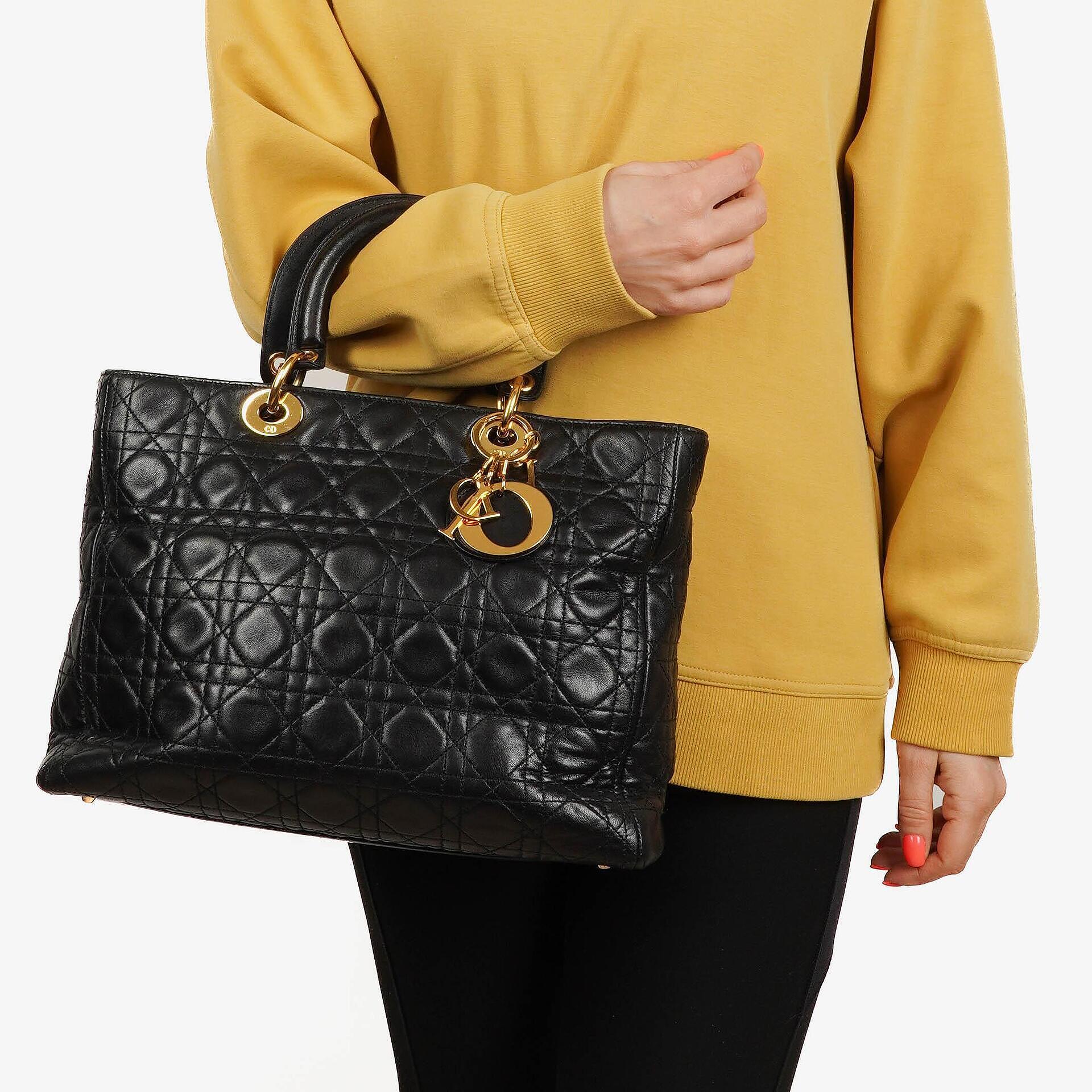 Christian Dior Große Lady Dior Schwarzes Cannage Gestepptes Lammleder Handtasche