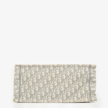 Christian Dior Book Tote Medium mit Oblique-Stickerei in Ecru und Grau