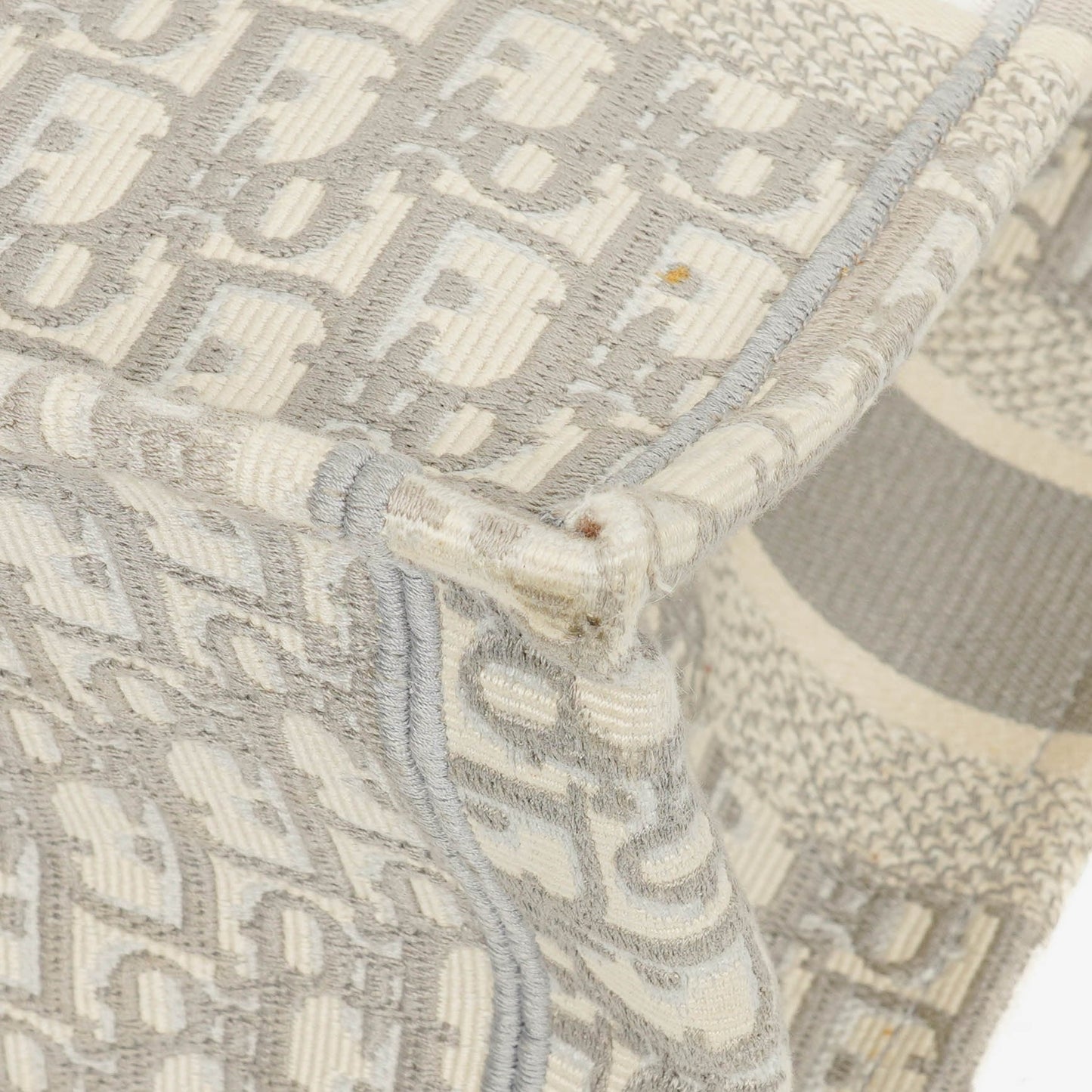 Christian Dior Book Tote Medium mit Oblique-Stickerei in Ecru und Grau