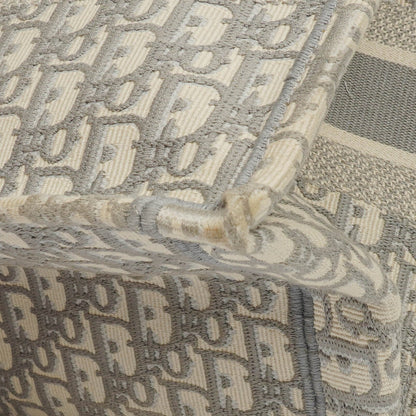 Christian Dior Book Tote Medium mit Oblique Stickerei in Ecru und Grau