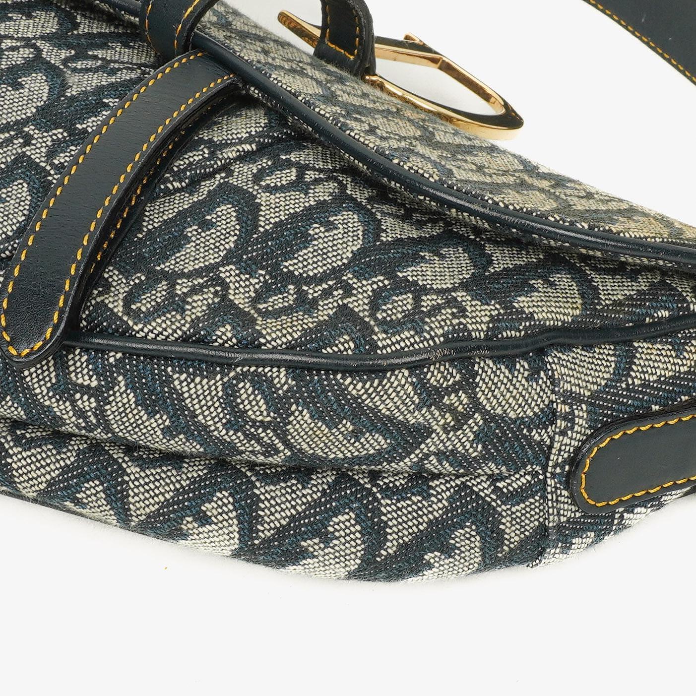 Christian Dior Saddle Tasche in mittlerer Größe