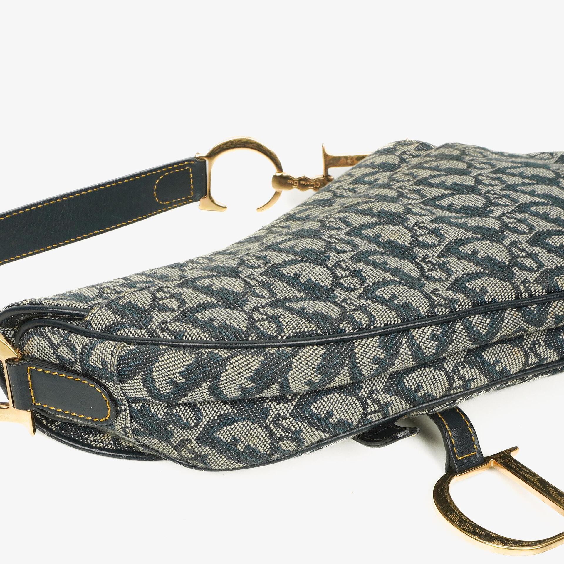 Christian Dior Saddle Tasche in mittlerer Größe