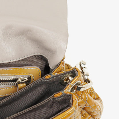 Christian Dior Miss Dior Cannage Schultertasche aus Lackleder