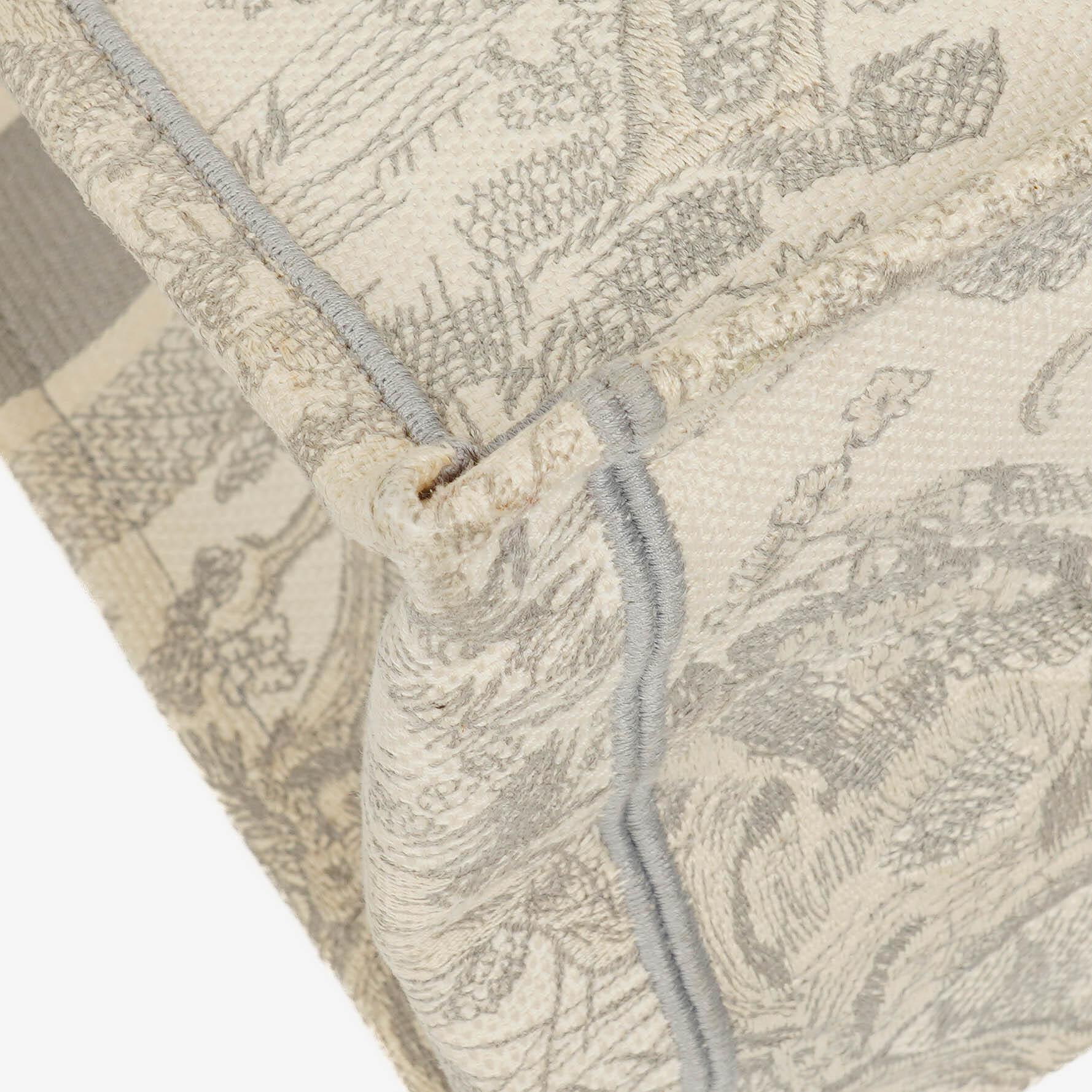 Christian Dior Toile de Jouy Buch-Tasche