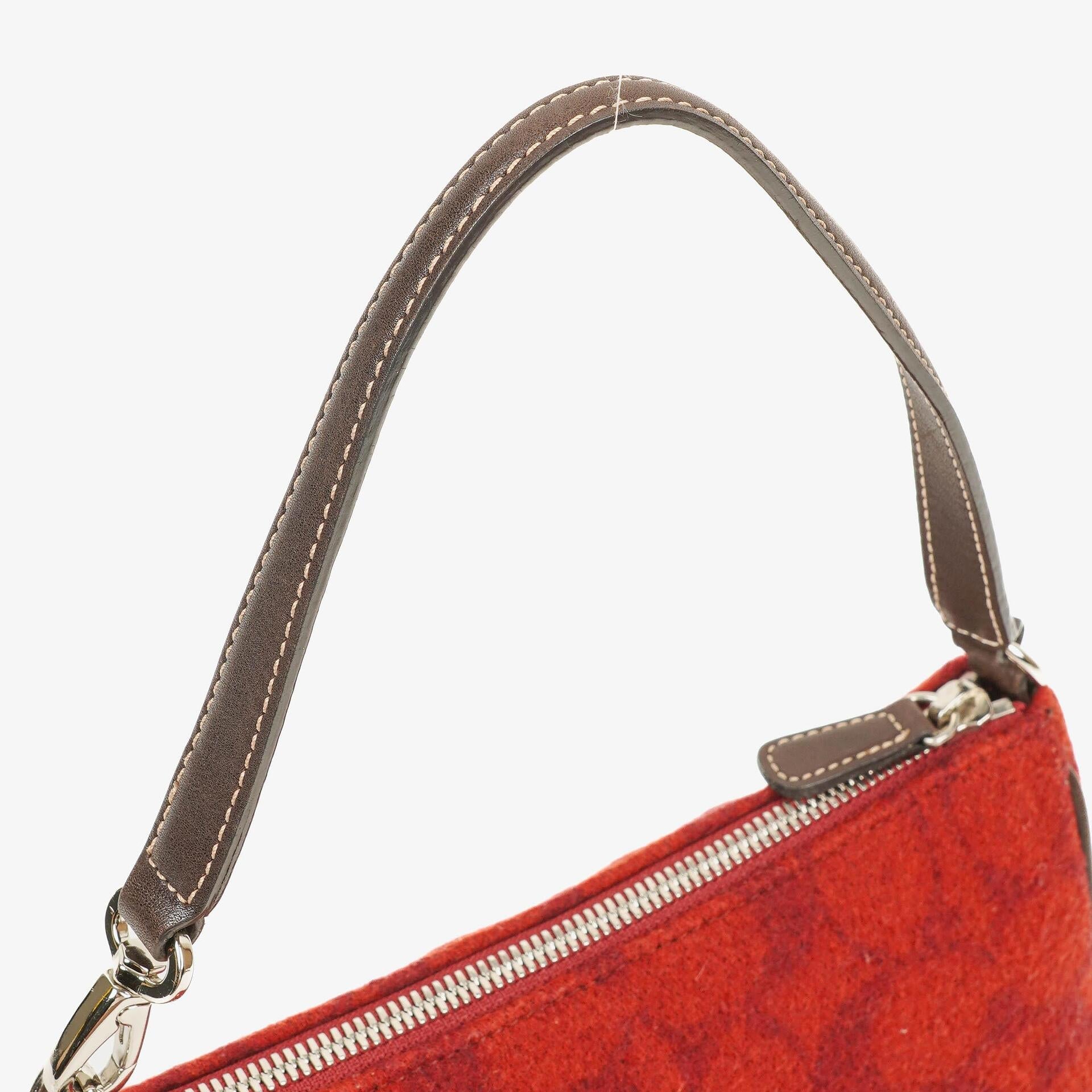 Coach Schultertasche aus roter Wolle