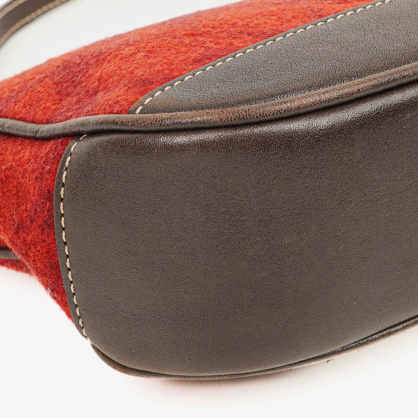 Coach Schultertasche aus roter Wolle