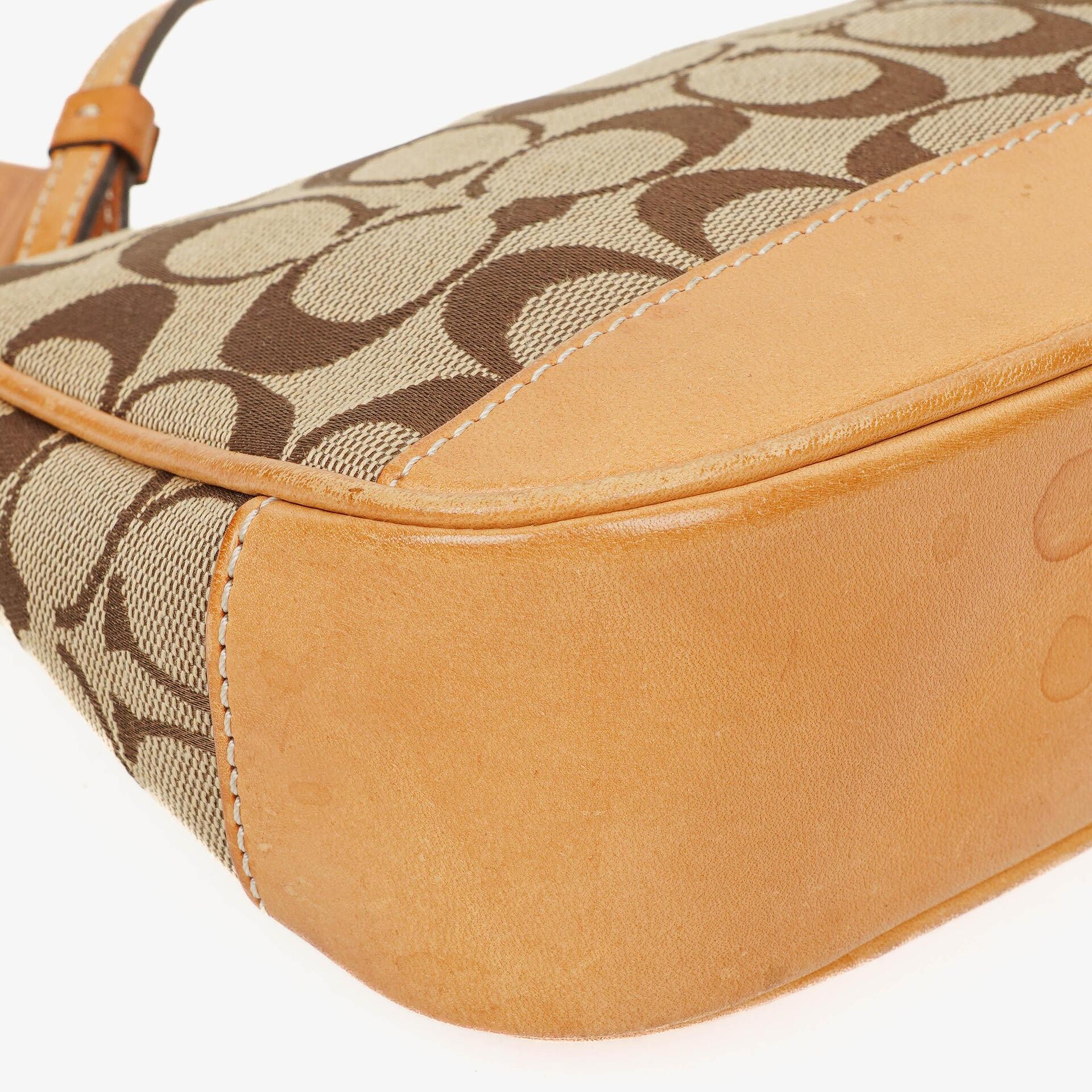 Coach Signature kleine Hobo Tasche