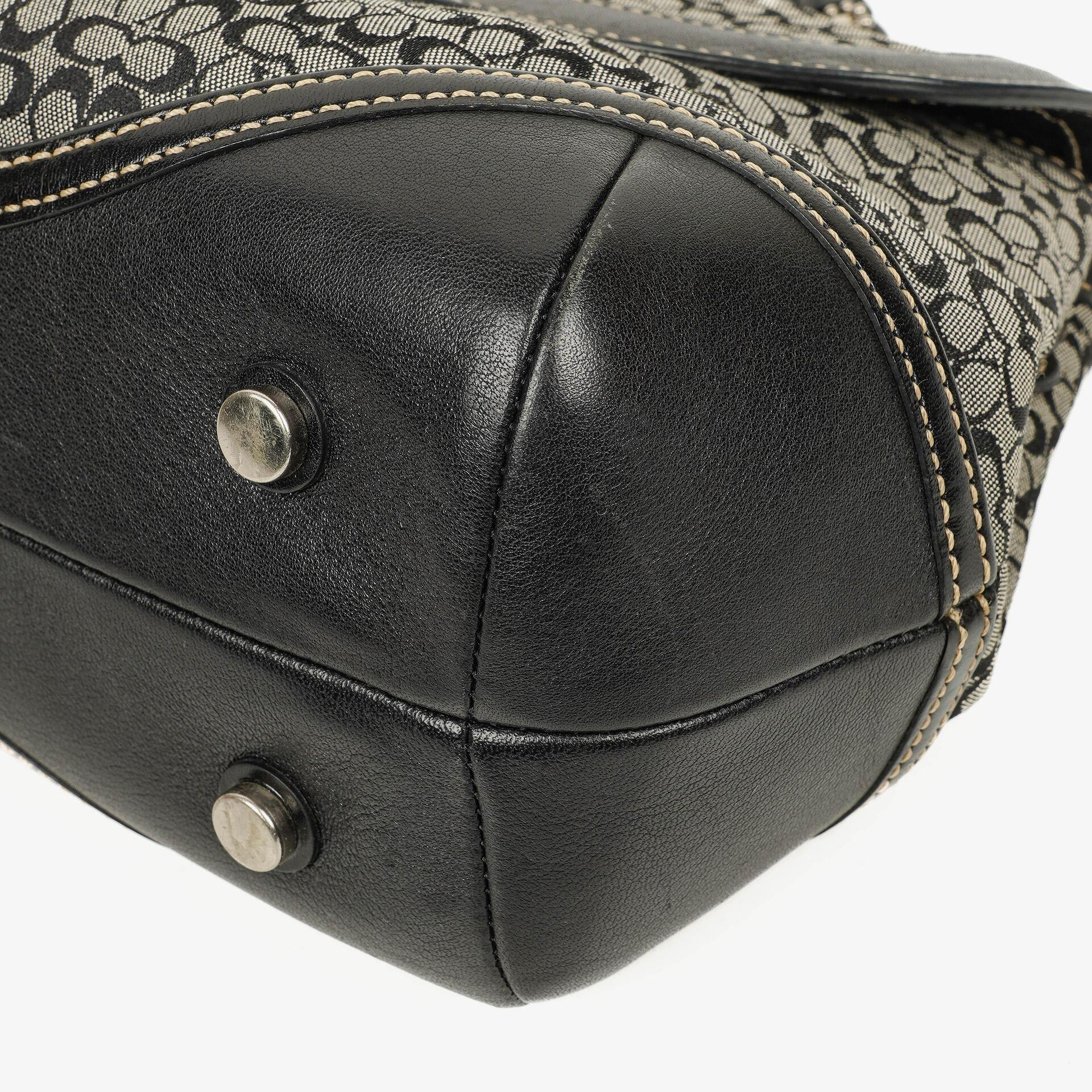 Coach Soho Signature Jacquard Schultertasche