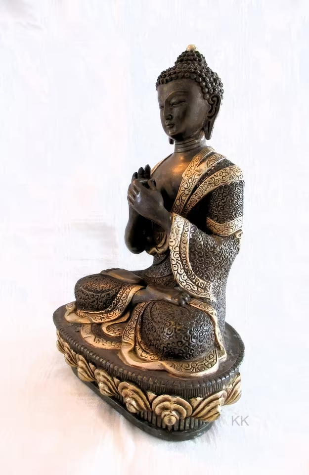 Seltene Buddha-Statue aus Nepal mit Dharmachakra-Mudra