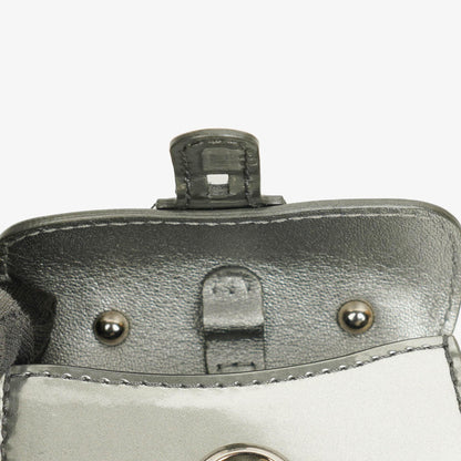 Delvaux Brillant Super Mini Charm Tasche aus Vernis
