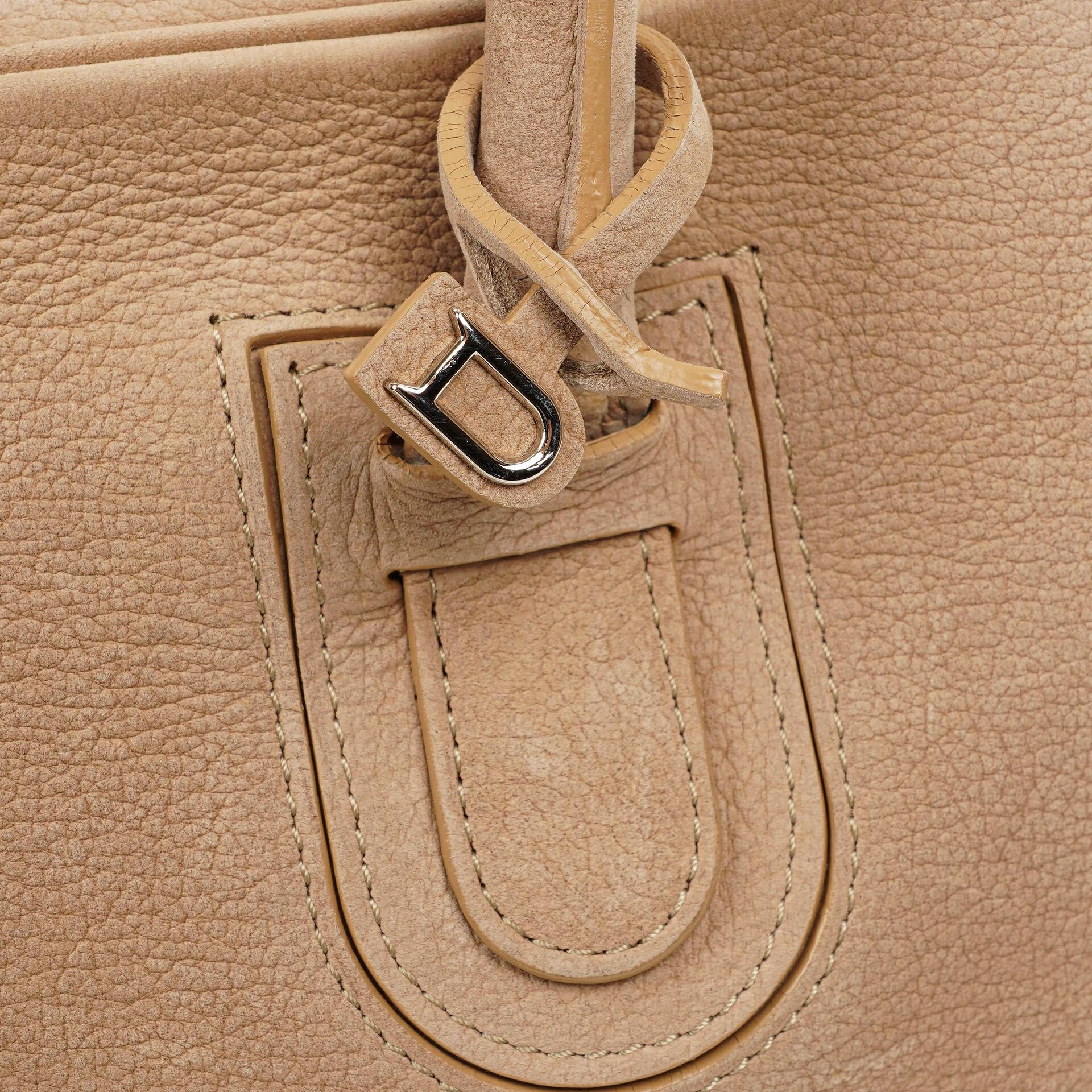 Delvaux Duffle Bag aus Santiag-Nubuk in Glaise mit Signature