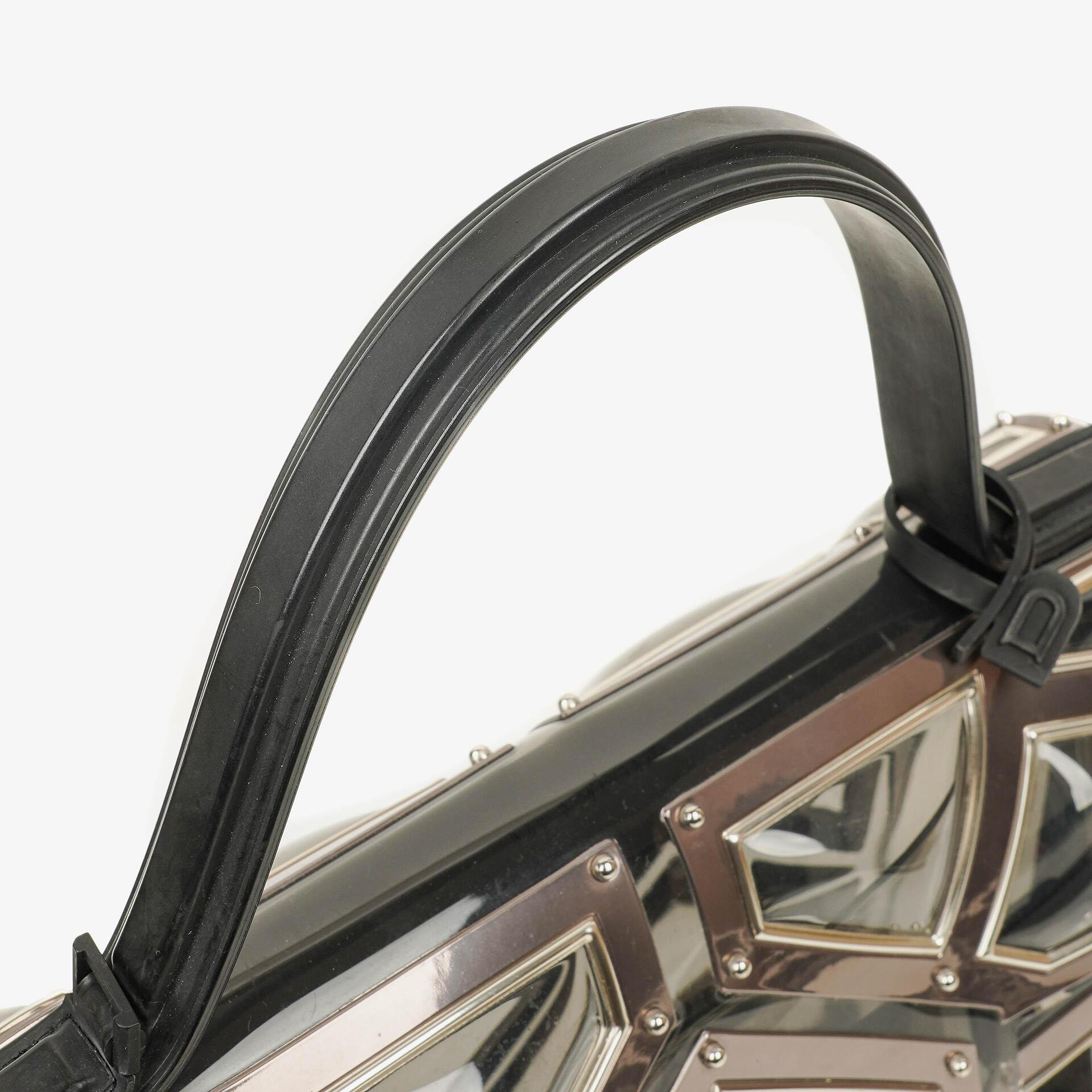 Delvaux Gladiator Tempete Satchel aus Vinyl in Antiksilber