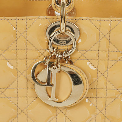 Dior Lady Dior Vintage Große Beige Lack-Kalbsleder Handtasche