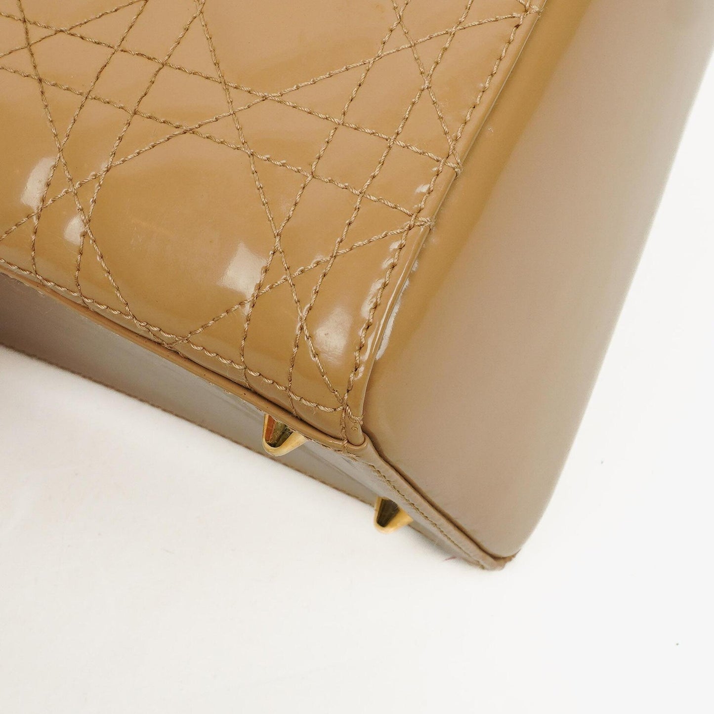Dior Lady Dior Vintage Medium Handtasche aus beigem Lackkalbsleder