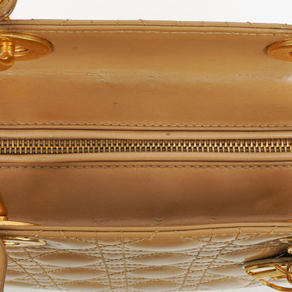 Dior Lady Dior Vintage Medium Handtasche aus beigem Lackkalbsleder