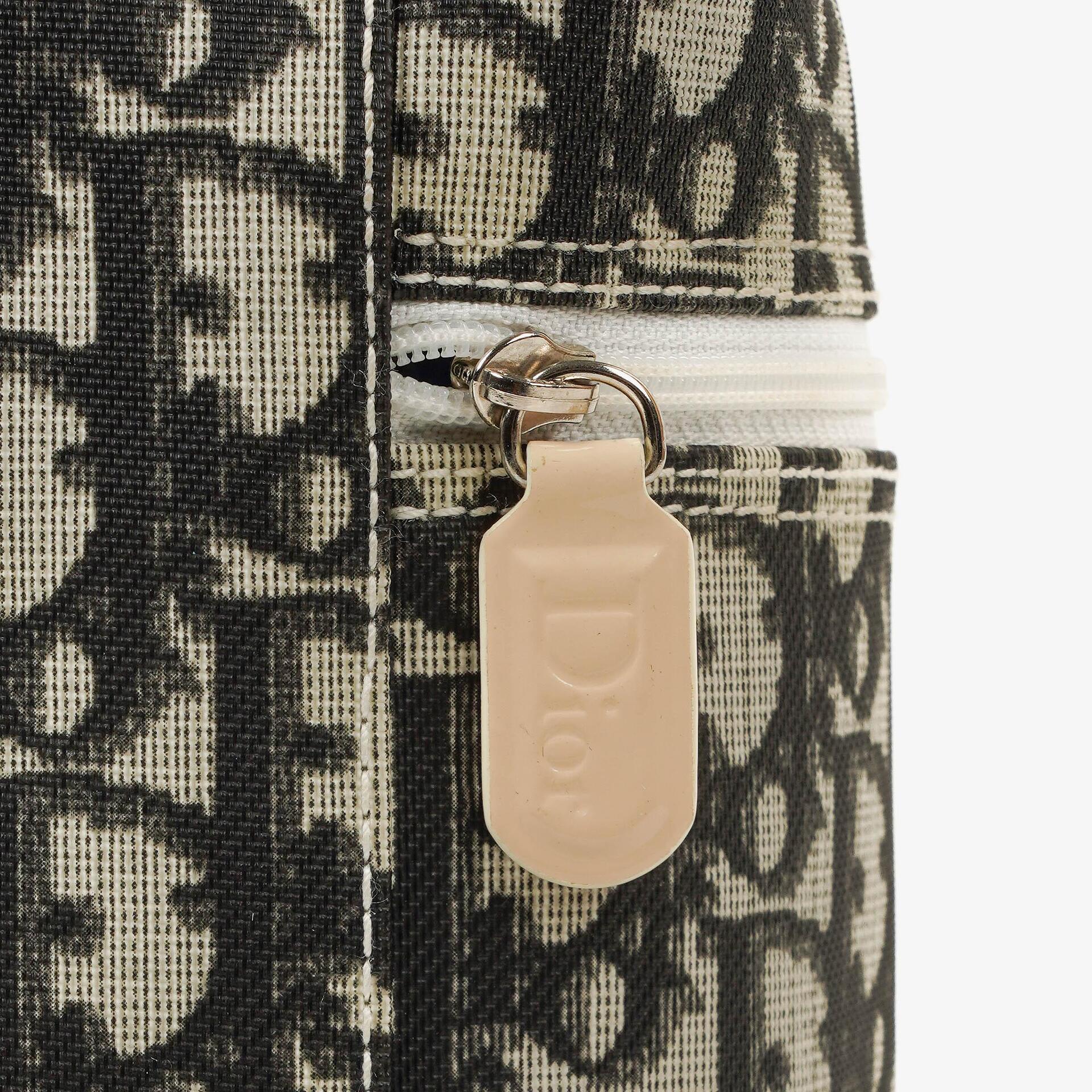 Dior Trotter Kosmetiktasche in Schwarz-Weiß