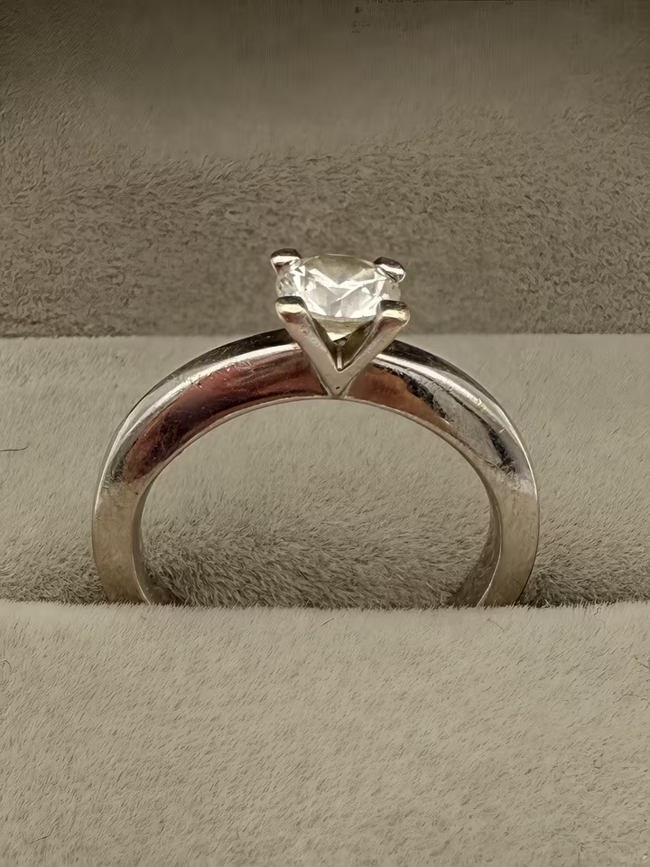 Exklusiver 750er Weißgold Solitär-Ring mit 0,57ct Brillant