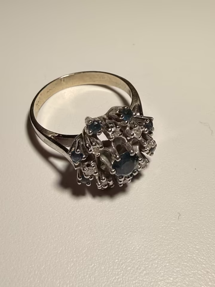 14K Weißgold Ring mit echten Saphiren – ca. Gr. 56 – 4,8 g