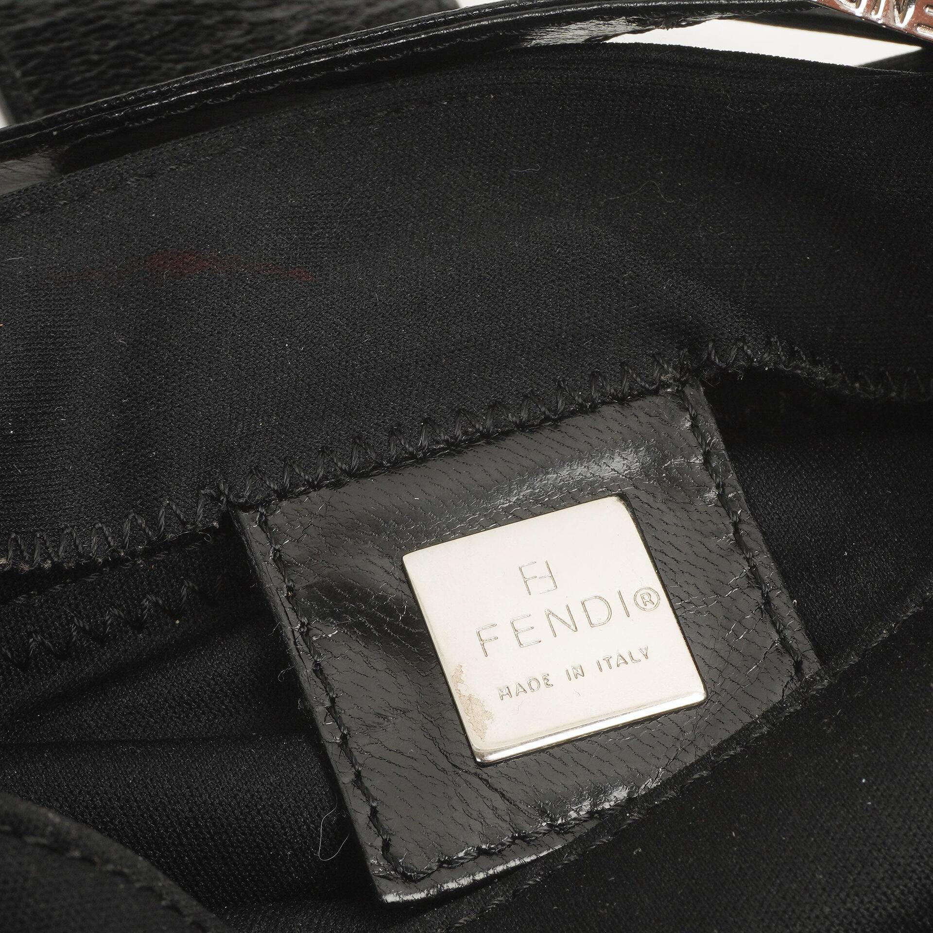 Fendi Baguette Schwarze Neopren Tasche