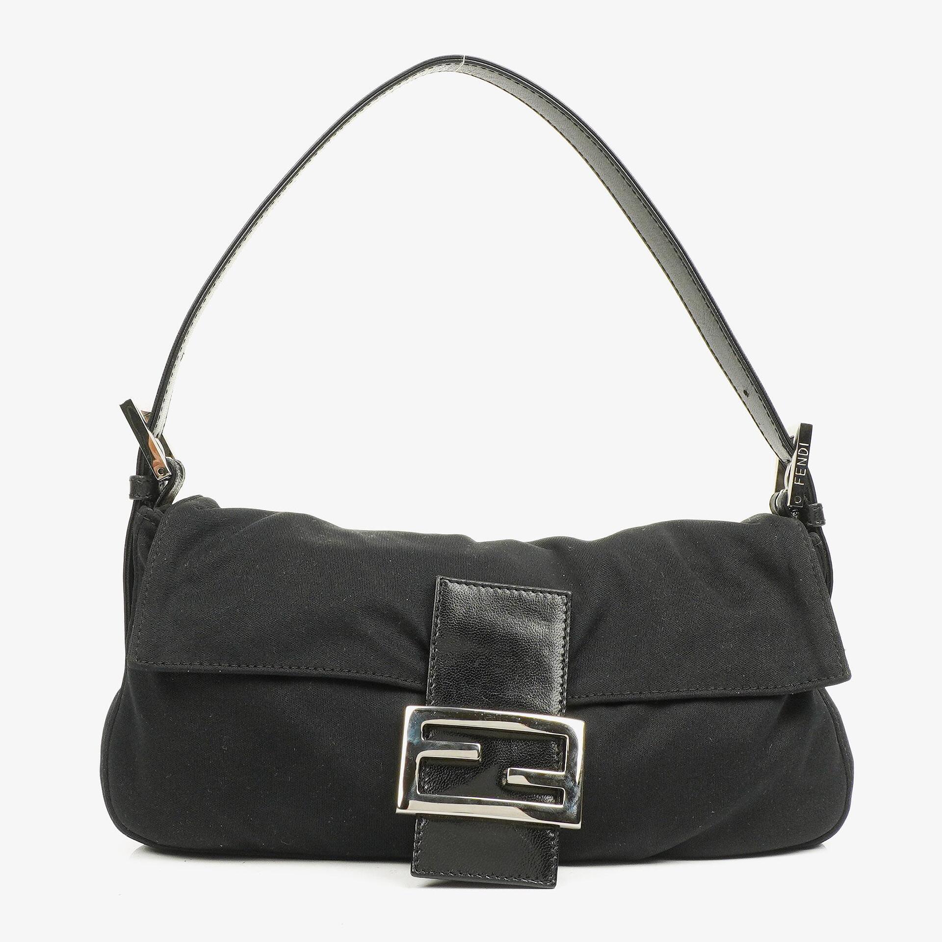 Fendi Baguette Schultertasche aus schwarzem Neopren